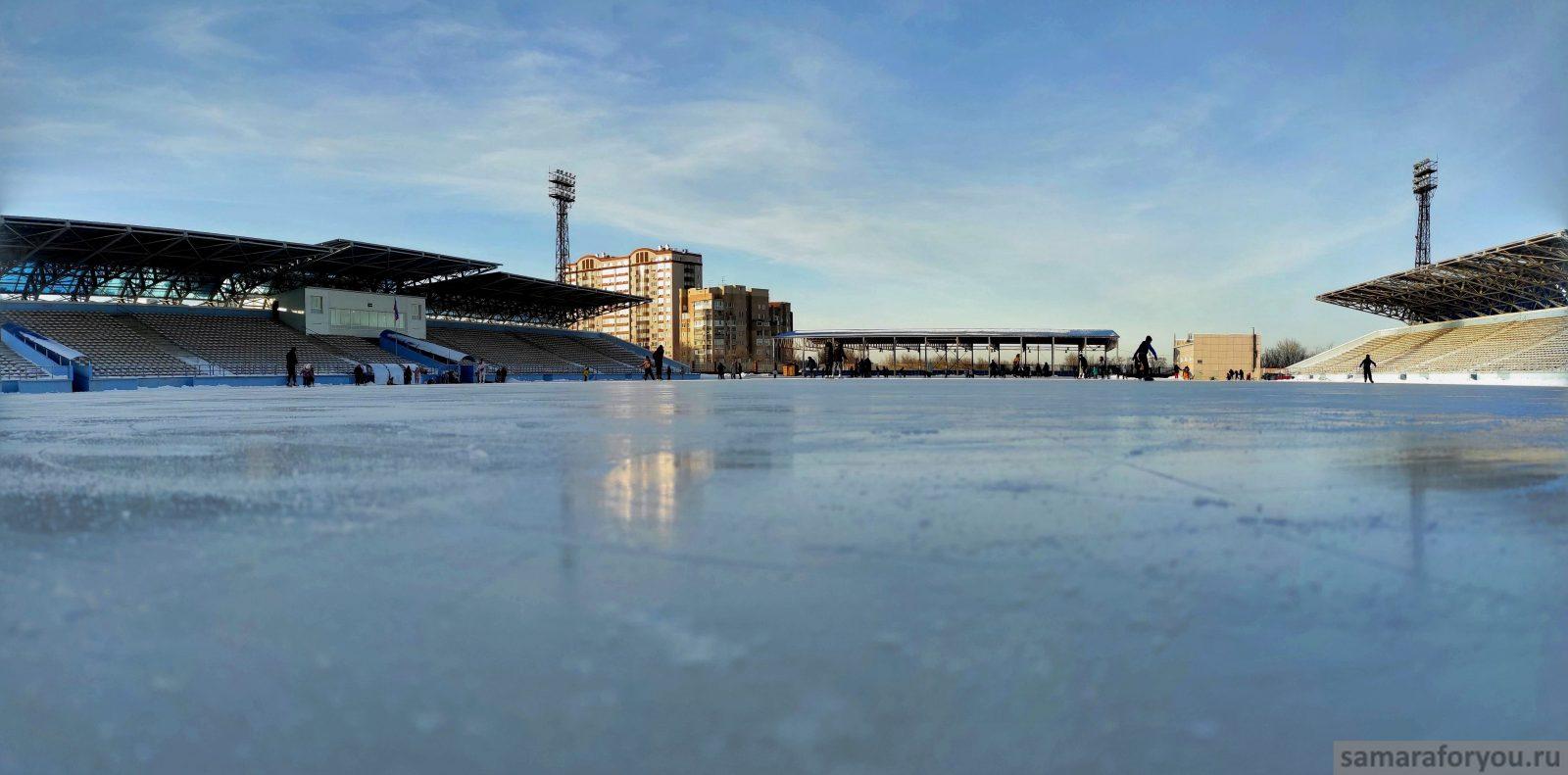 Каток на стадионе Нефтяник в Новокуйбышевске